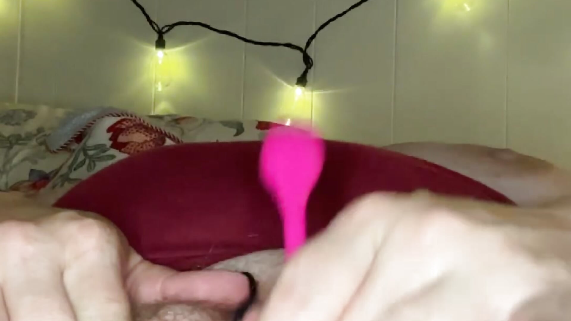 Fucking my pussy with my lovense - blissful_vixen 的视频