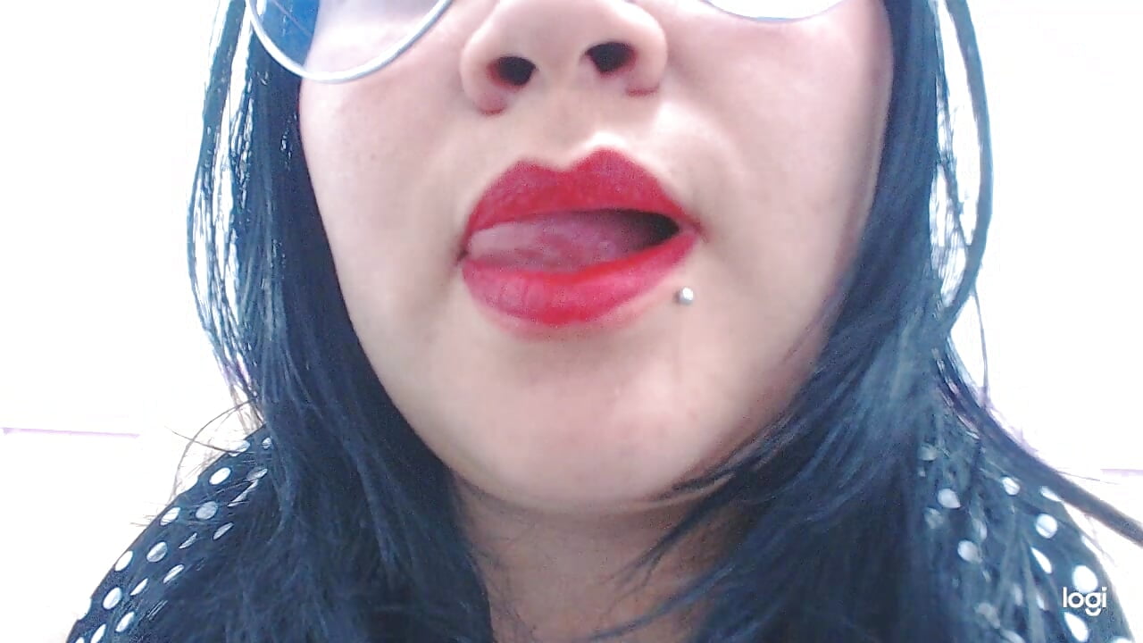 2023-06-13_21-24-13– SashaBigSquirt kameramodell videója