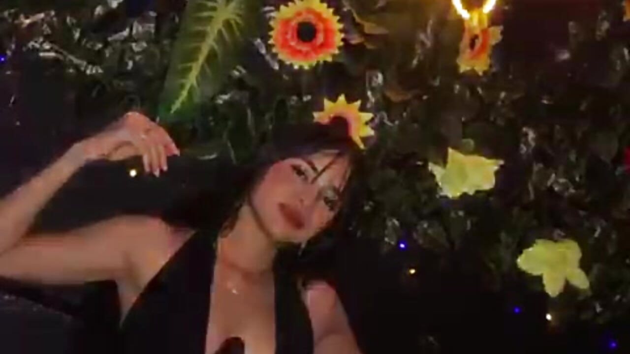 WhatsApp Video 2023-07-11 at 9,25,05 AM - video di madison_fox1 modella di cam