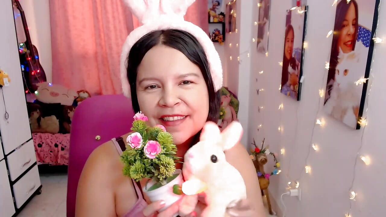 HAPPY EASTER♥ - video by claryssa_ cam model