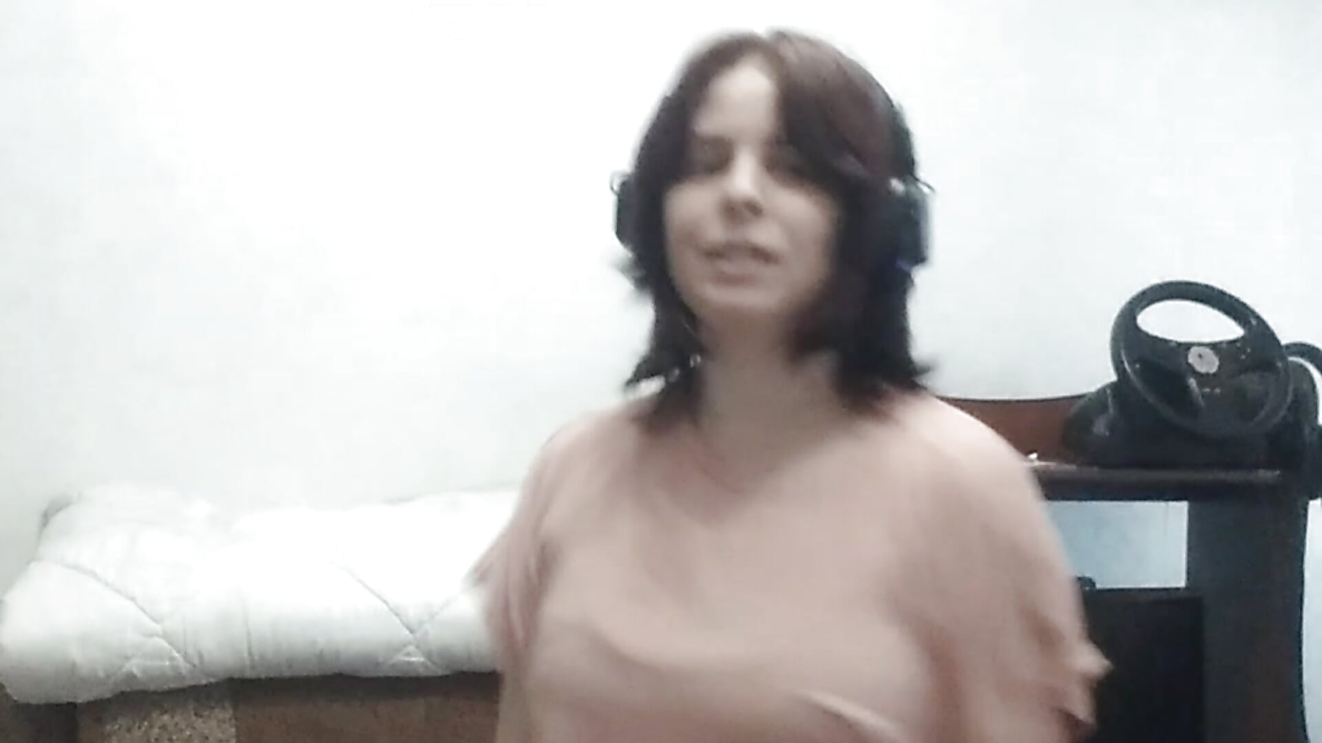 VID_20250604_150551 - video by Julia357742 cam model