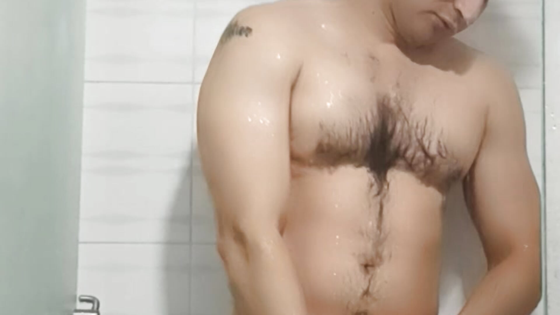 sexy boy in the shower - video by sexy-boy071 cam model