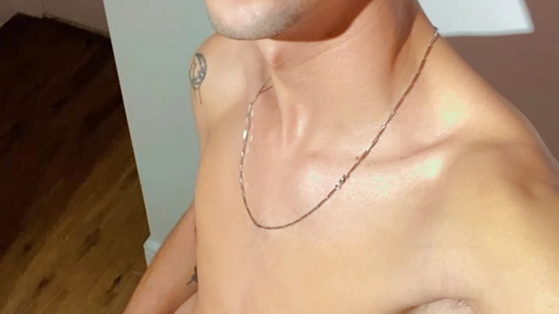 4cdd3eb655eb46c6aa5c7c4c1d47a10d – video modela na kameri leoketaf
