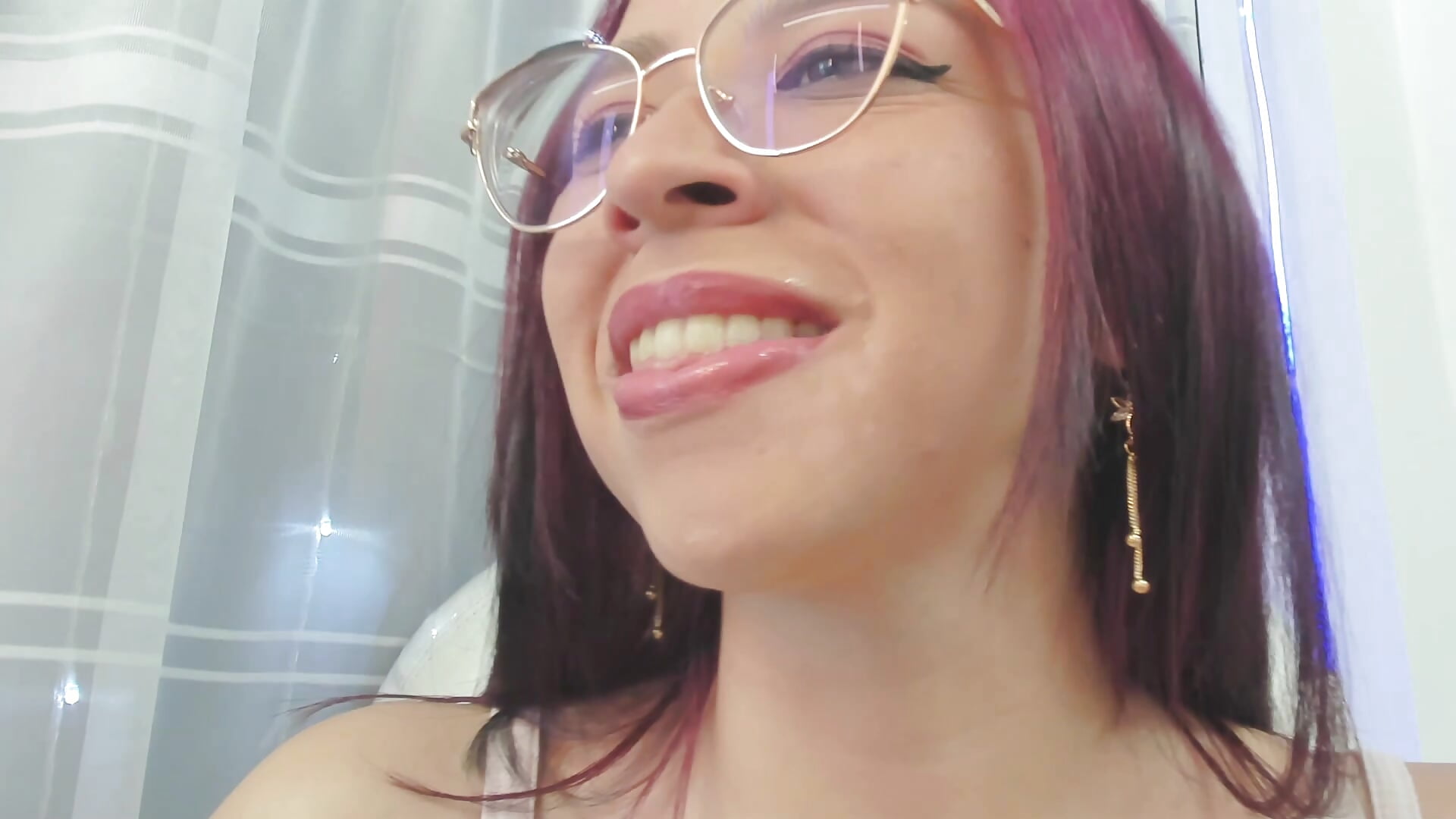 let's taste my mouth - video by Katty_mouth cam model