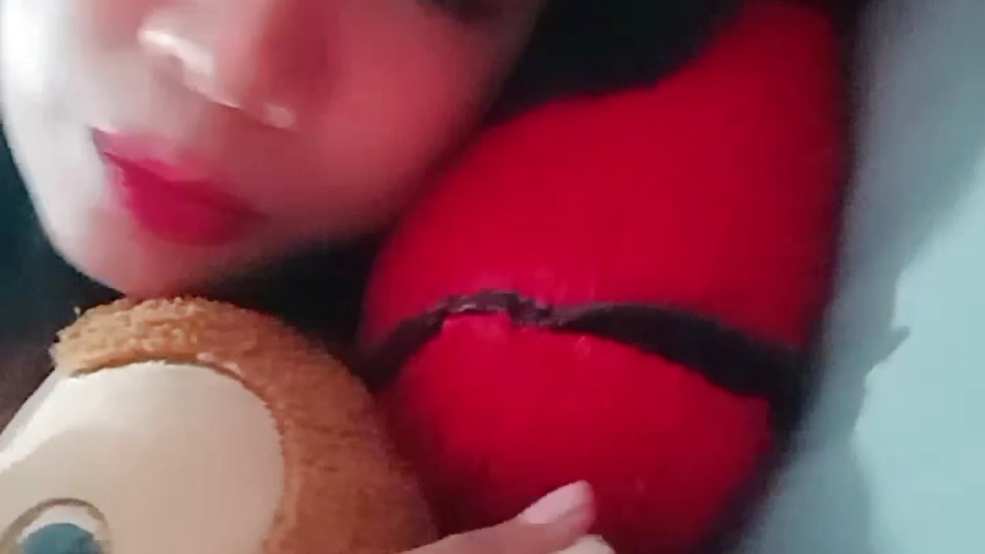 VID_59511111_204846_873 - video oleh model kamera titsbiglovers