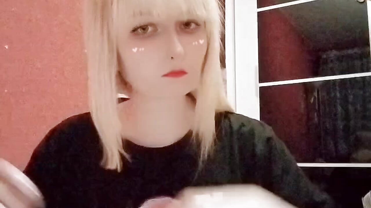 Nekochan hairdresser 😂 why no? I like hime cut style - βίντεο μοντέλου lovely_nekochan