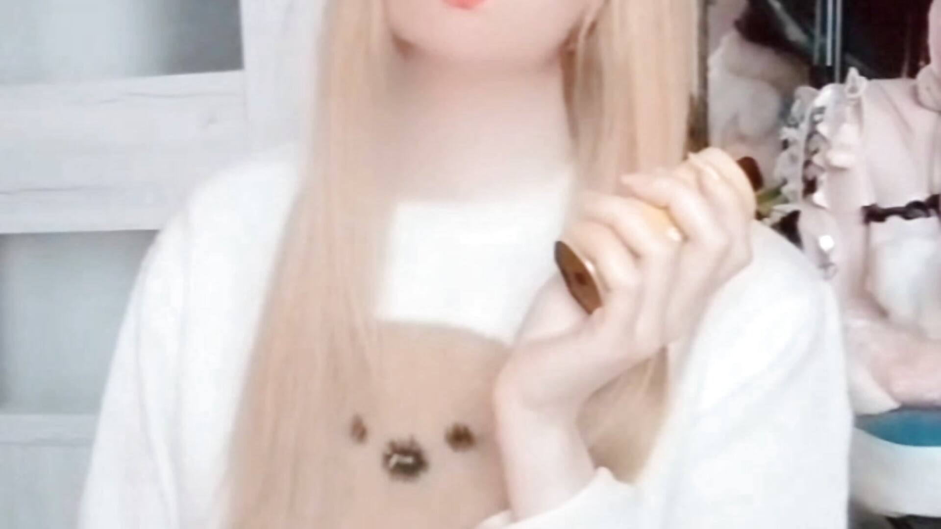 Princess nekochan smoke e-cigarette - video by lovely_nekochan cam model