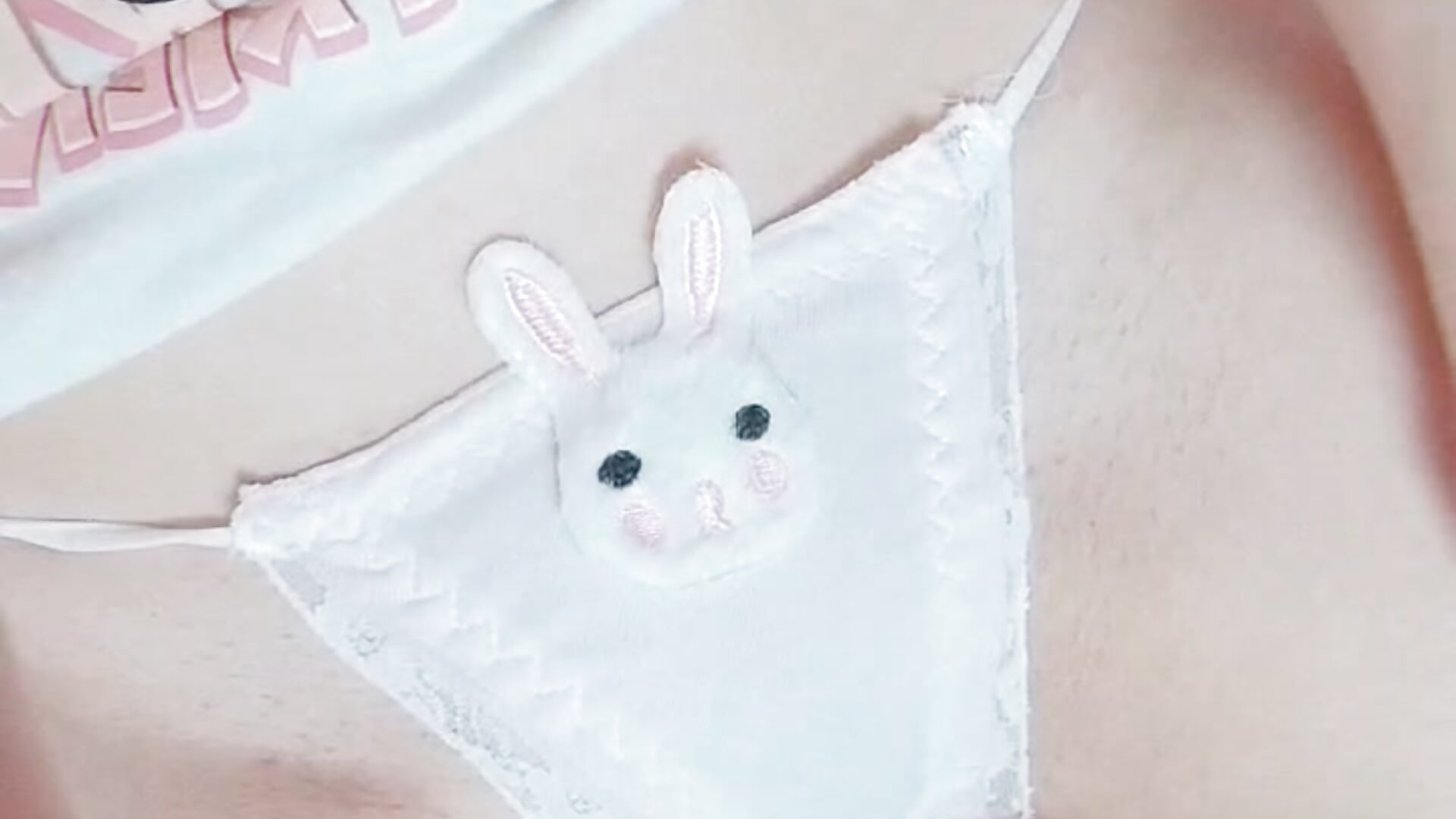 私のパンティ 気に入った？にゃ♡ - video by lovely_nekochan cam model