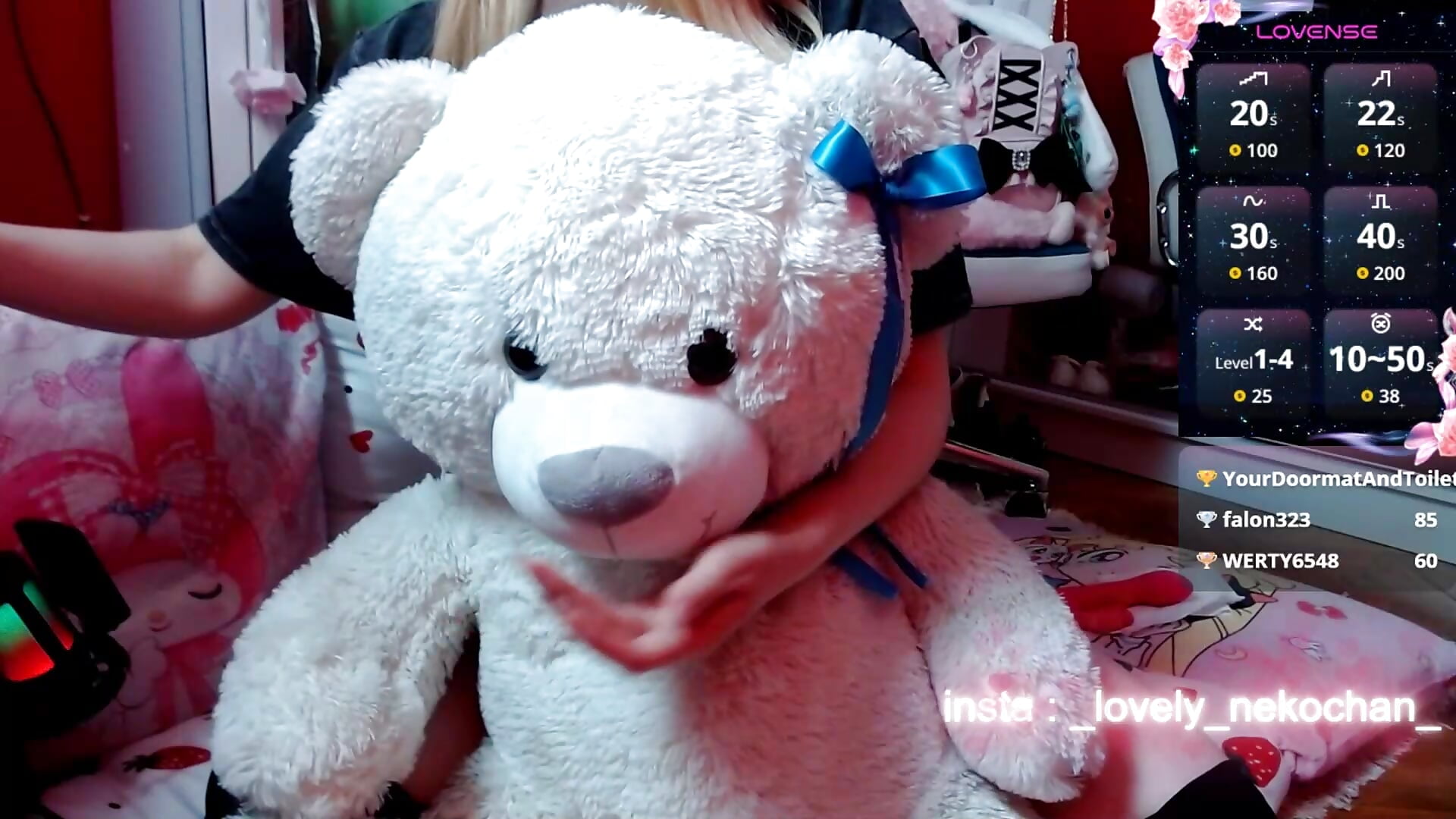 Nekochan with big bear so hot broadcast - video by lovely_nekochan cam model