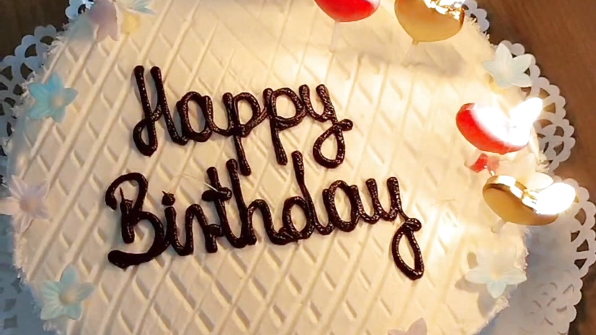 Bday cake 22.10 - video by lovely_nekochan cam model