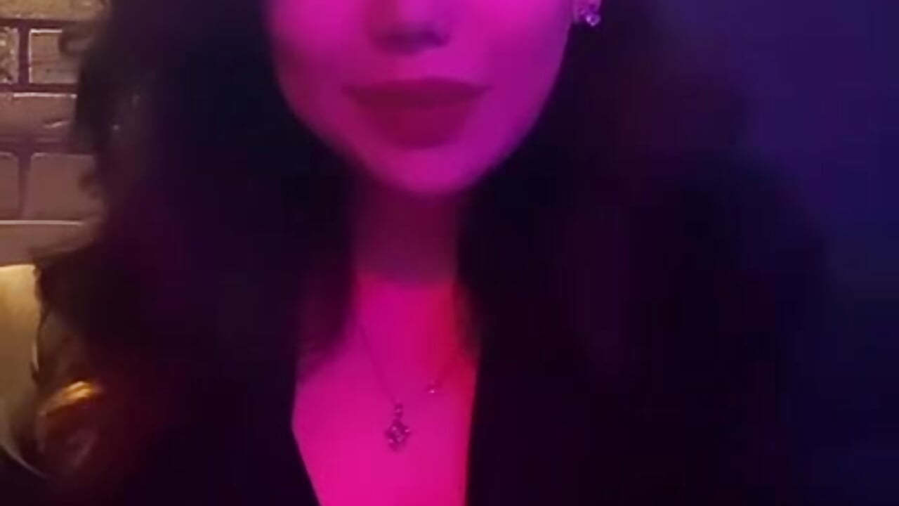 Just Chilling)－カメラキャストのchia_leeの動画