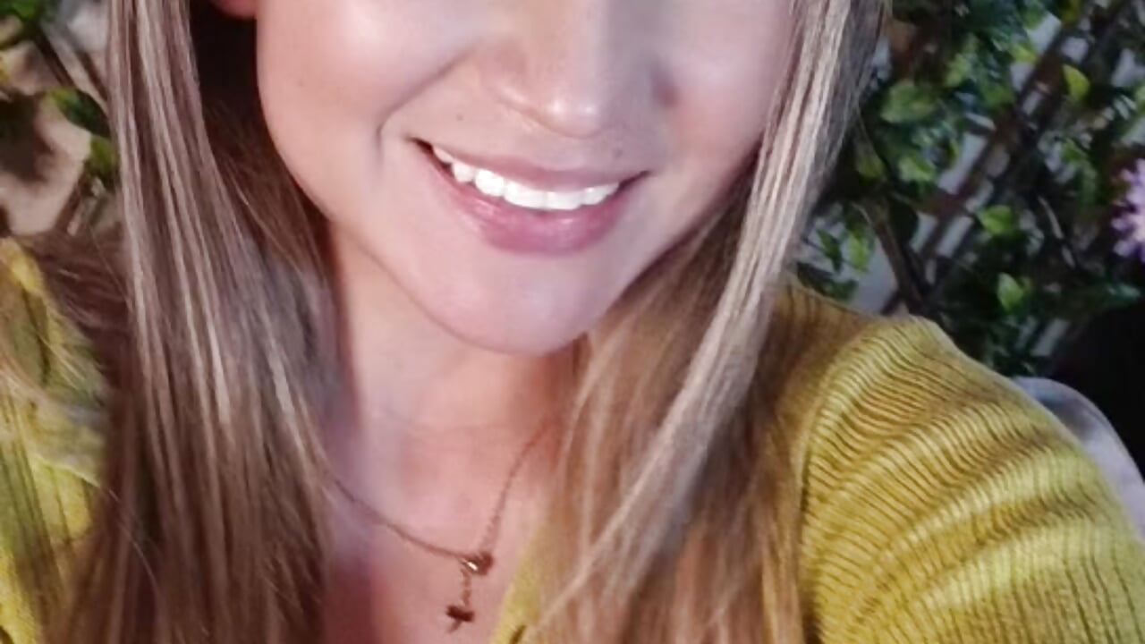 WhatsApp Video 2023-05-10 at 7,48,09 PM - video by Arielthomson1 cam model