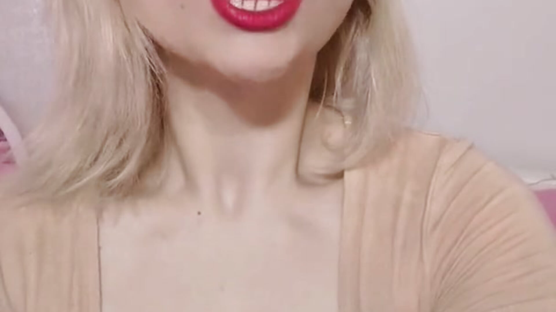 my saggy boobs , kisses - Catlady333主播的视频