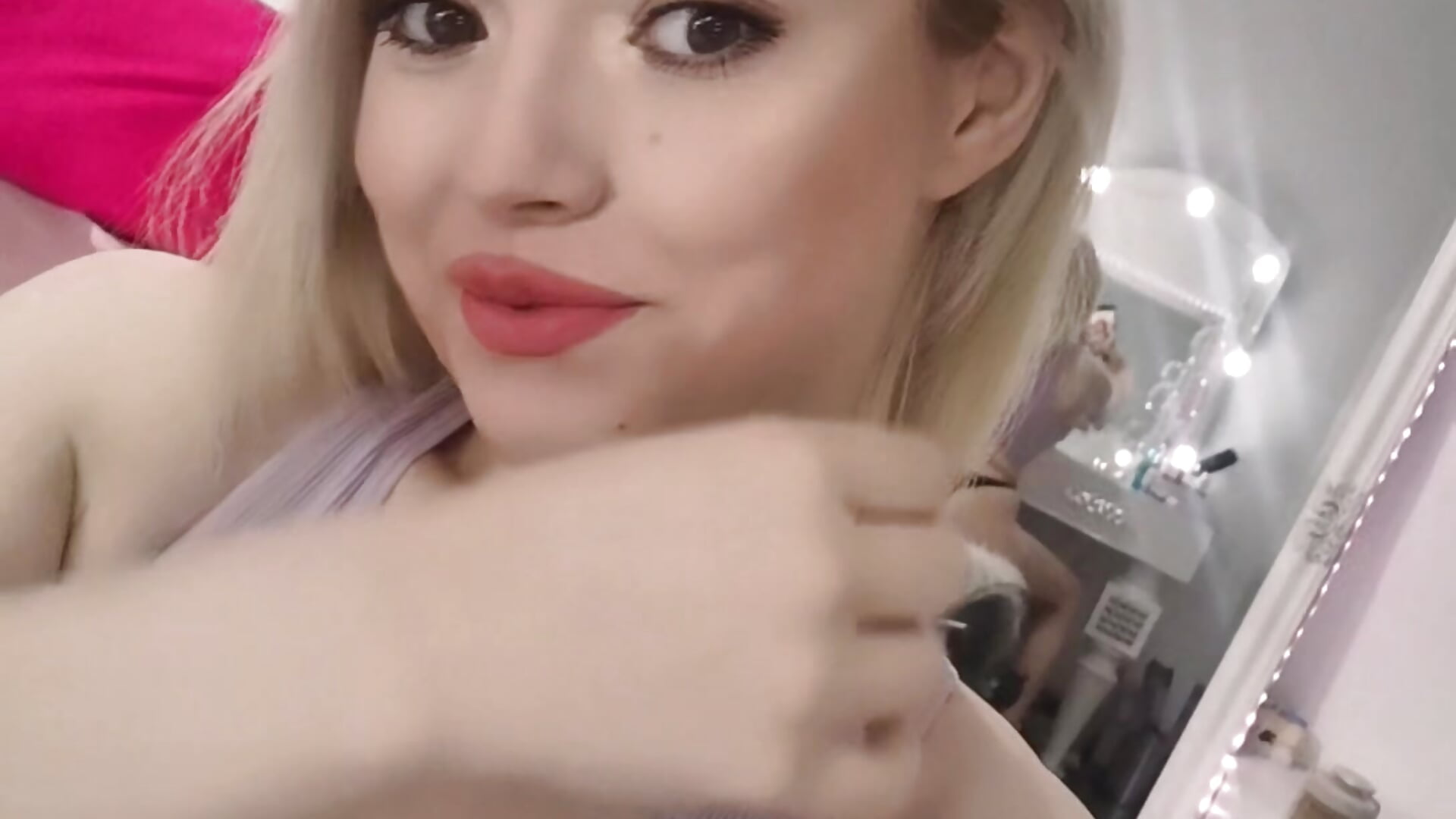 offline private request and offline menu are active, feel free to acces the link  on my profile <3 - Catlady333主播的视频