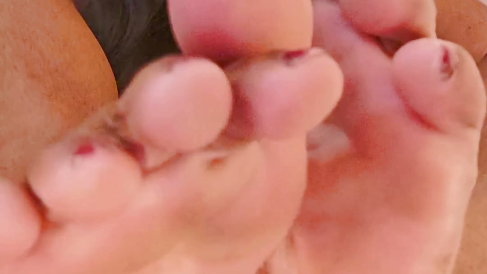 Foot Fetish.....🦶