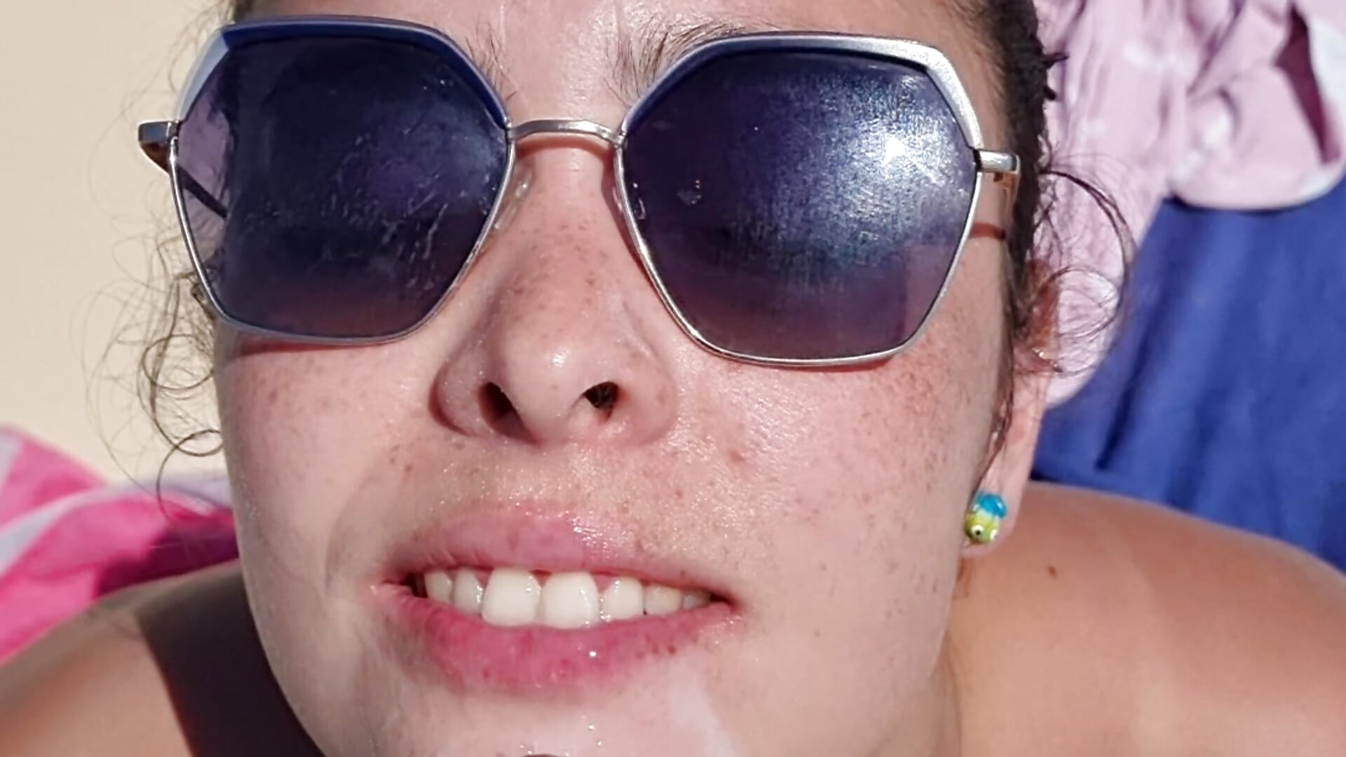 Du sperme, une belle queue, ma bouche, la mer !