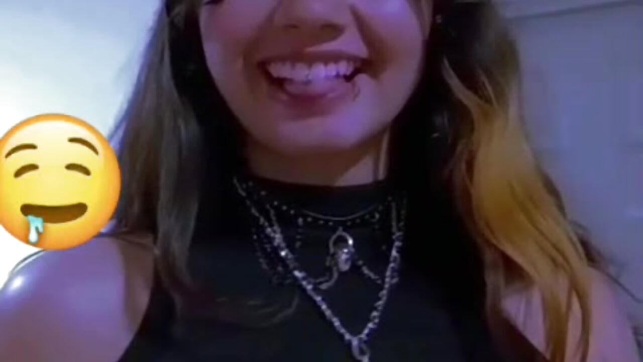 Mmm Tits<3 - video by Amywhitexxxd cam model