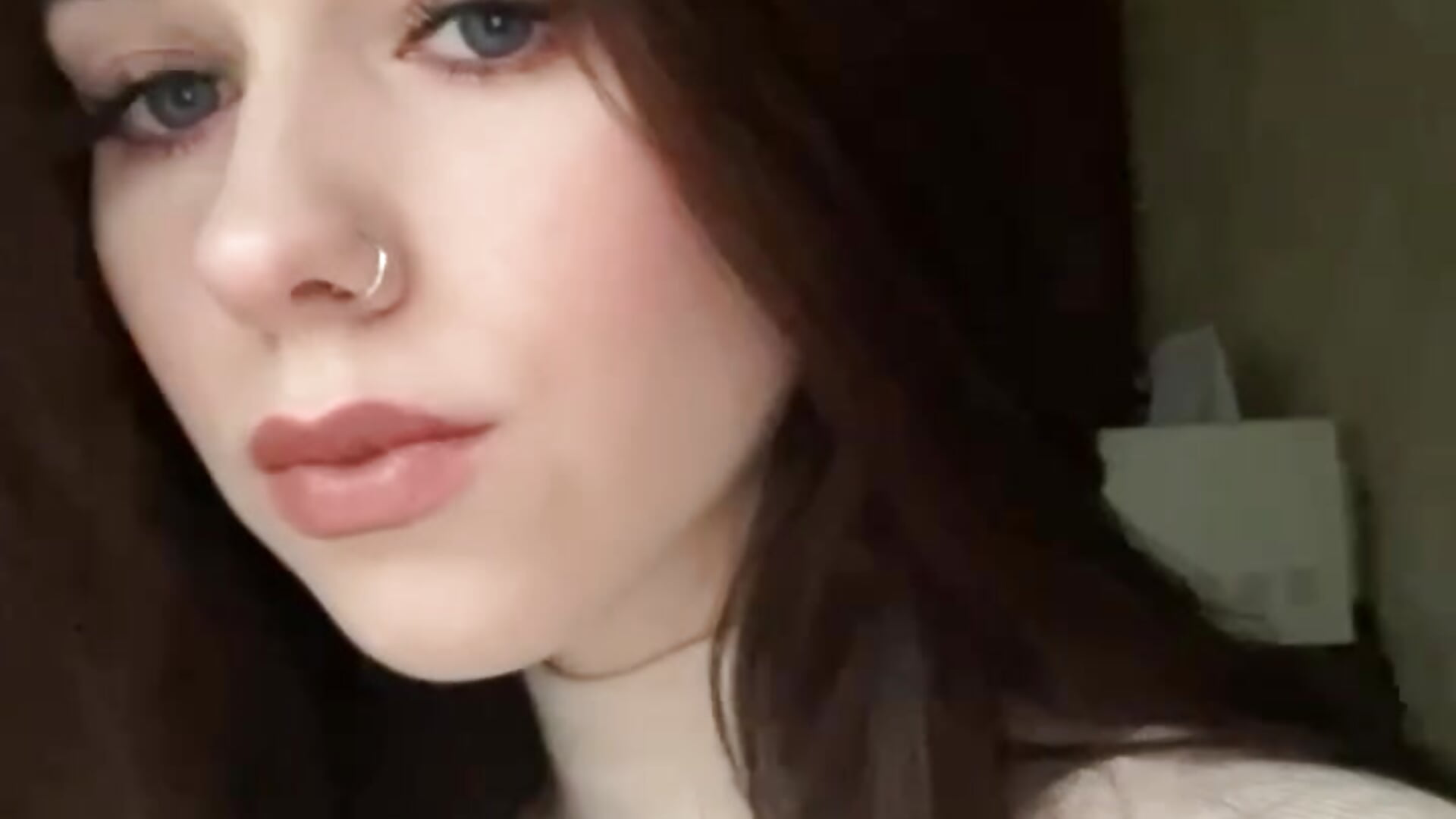 Hi everyone! – video af milana_belovedd