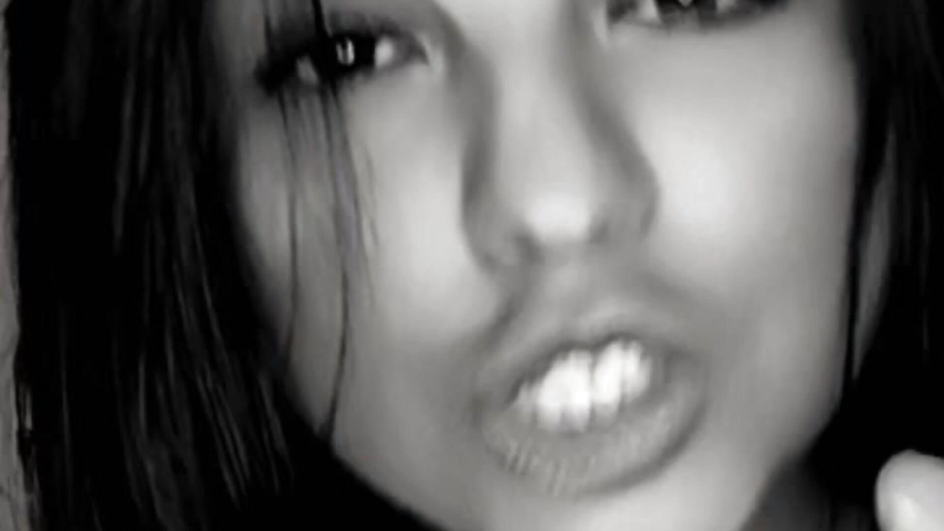 1000078974 - video by SINDYC cam model