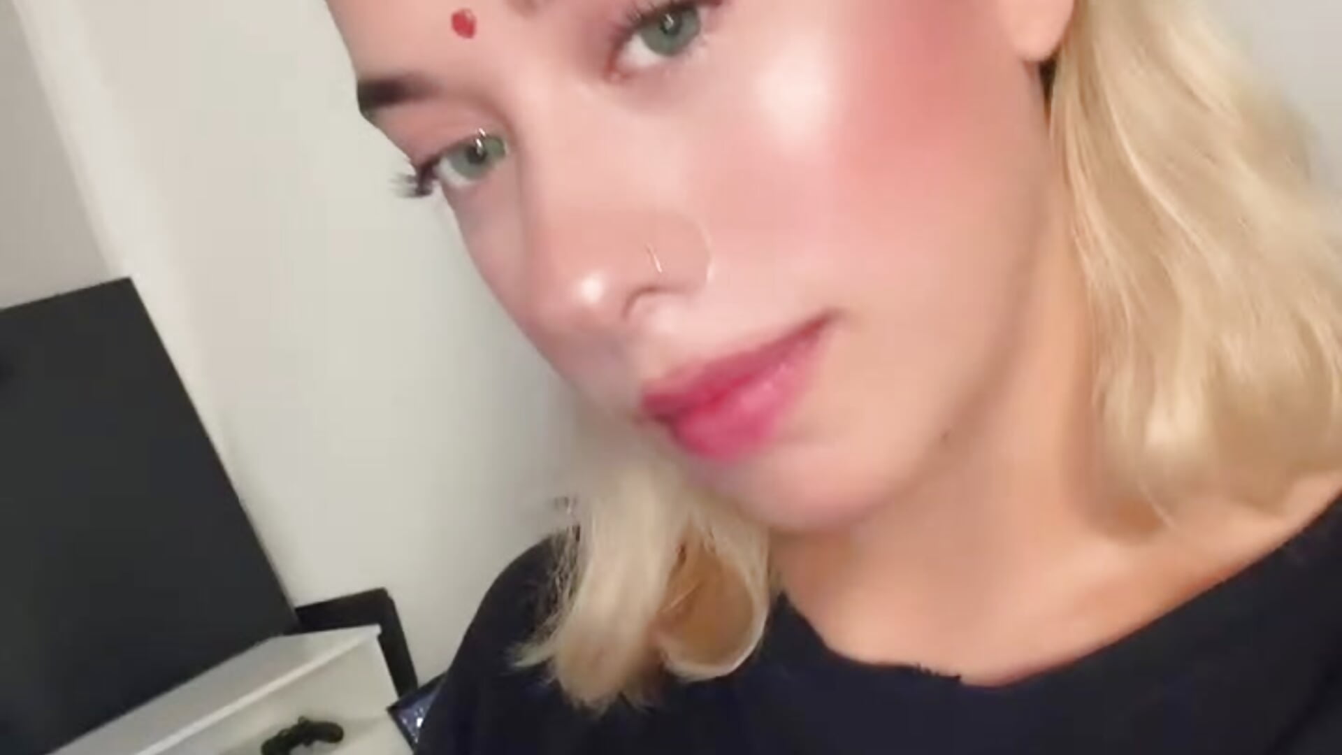 ✨ - video by Enyeld_ruru cam model