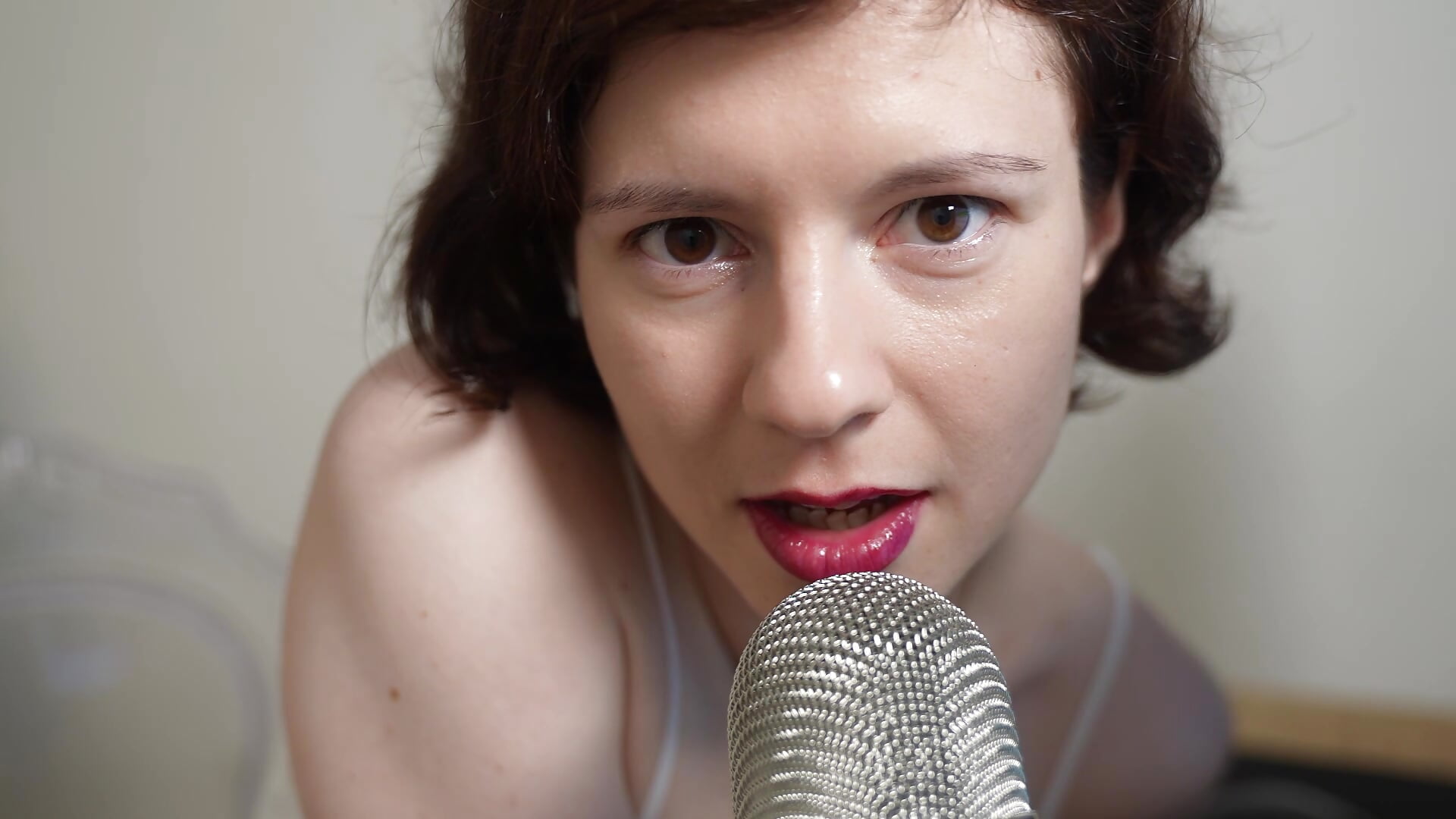 ASMR - video by Dana_Magicall cam model