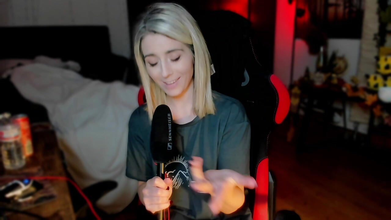 Vorstellungsvideo - video by Lisaonthemoon cam model