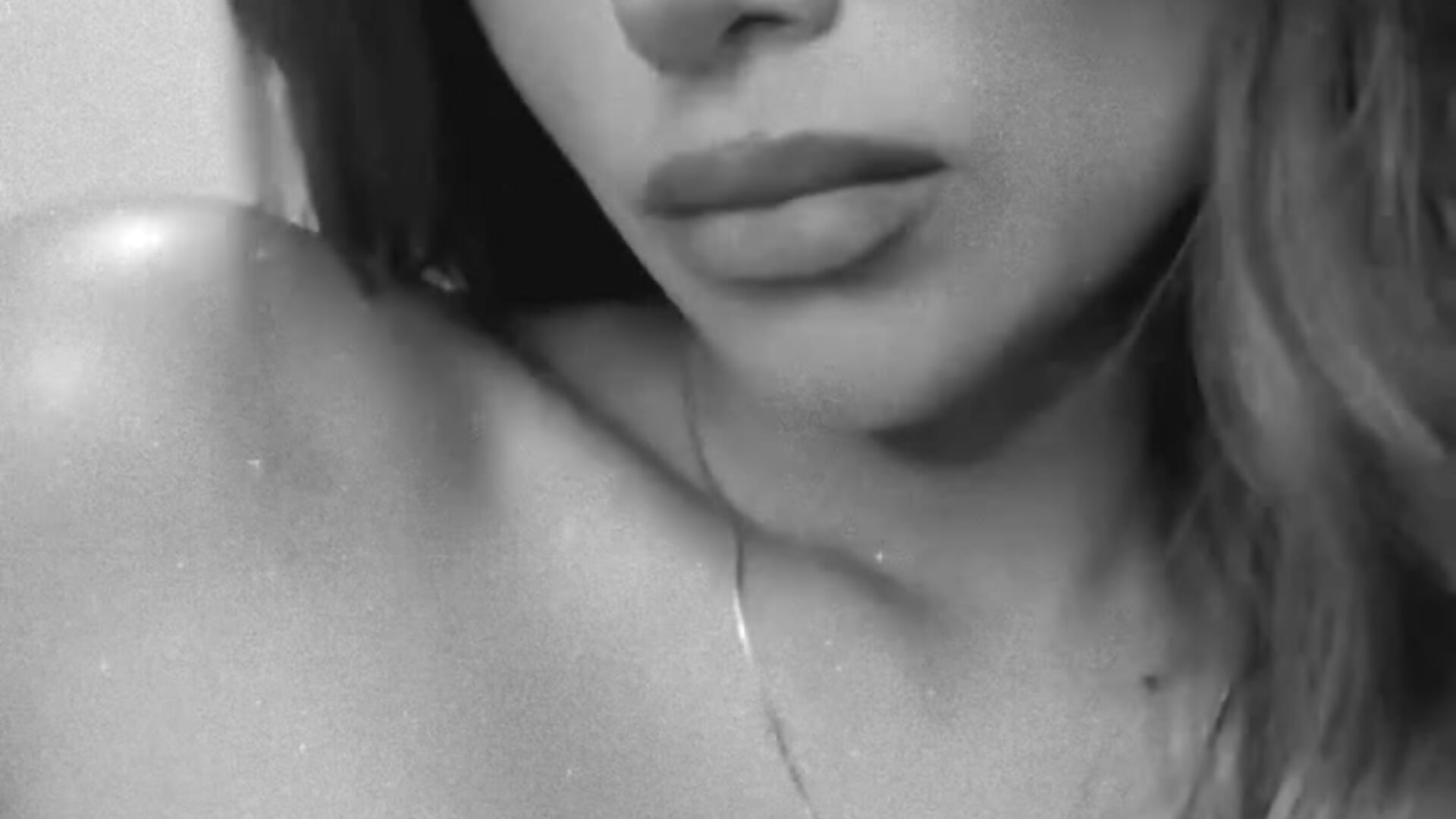 Do you miss me? - video by AndreaMartini cam model