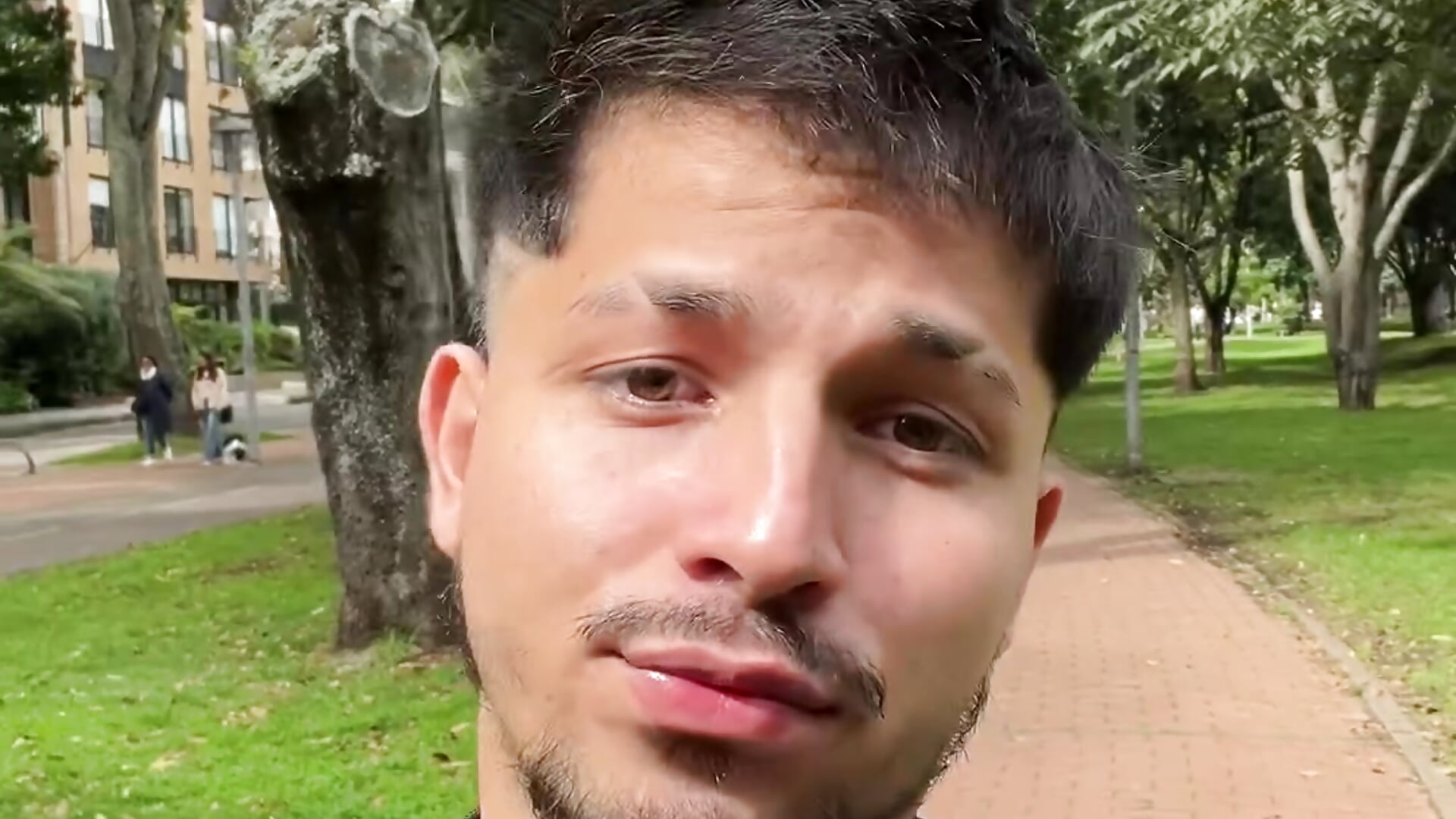 Disfrutando de Bogotá - video av Issac_james_ cam model