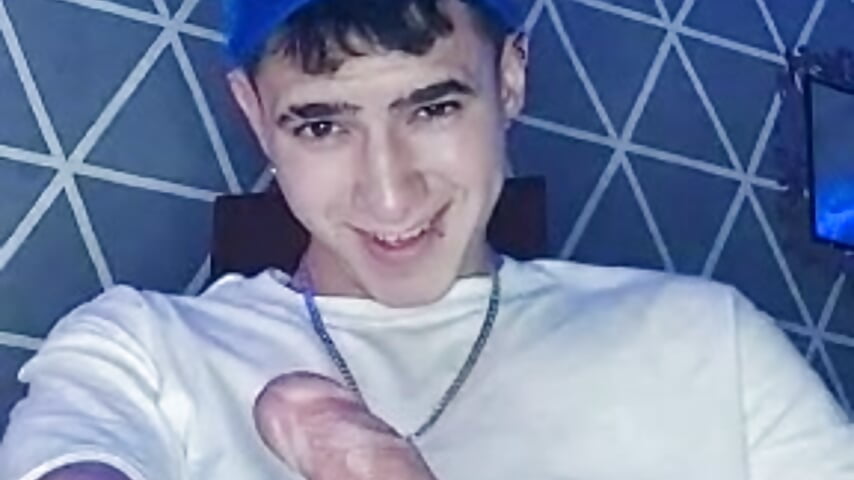 WhatsApp Video 2022-08-22 at 3,20,44 AM - video by Naranjo_s06 cam model