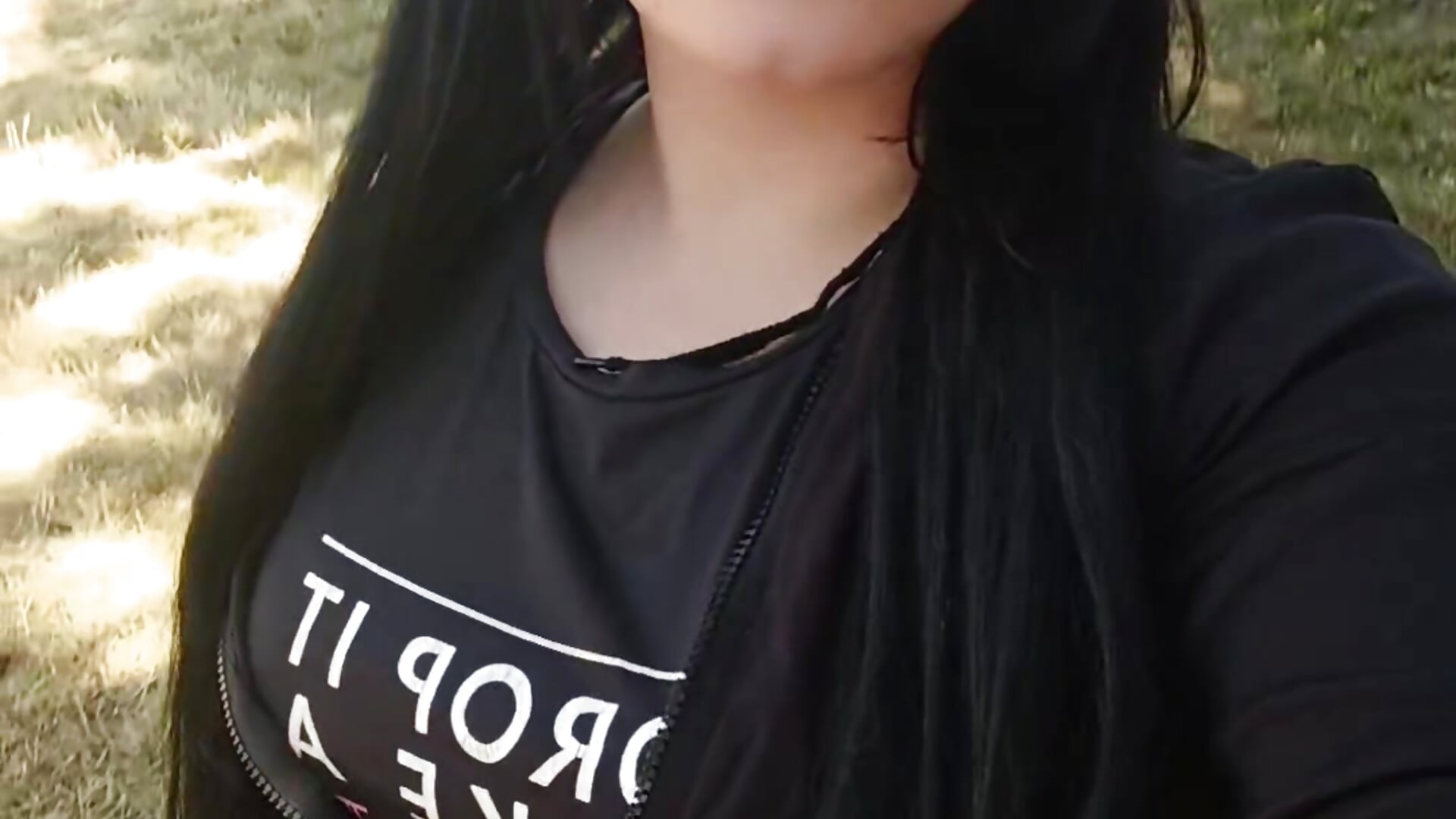 1000060828 - video oleh model kamera ALISA_DI