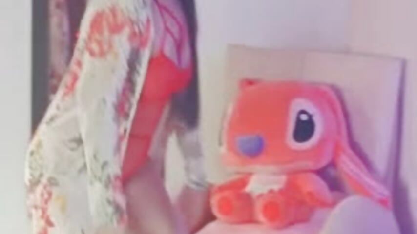 68429 (3) - video by girl_squirt cam model