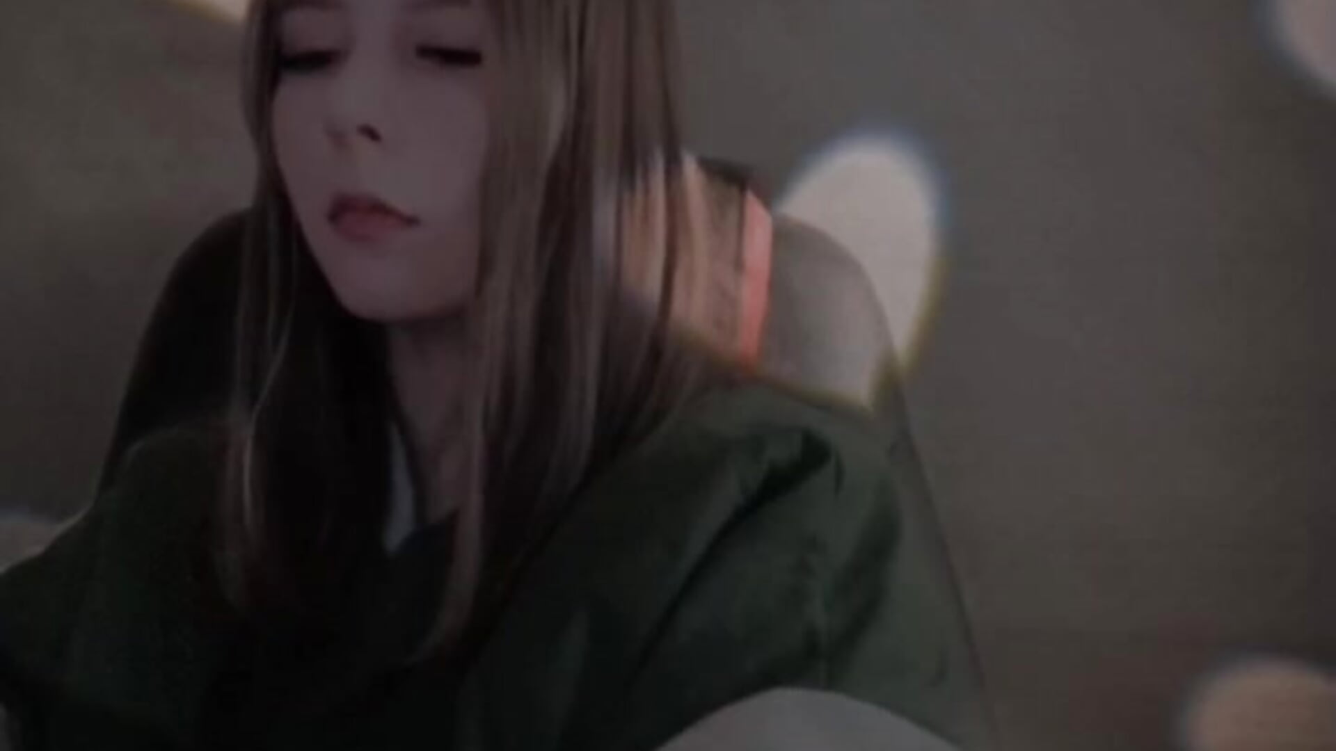 Love? - video by bella__bunnyy cam model