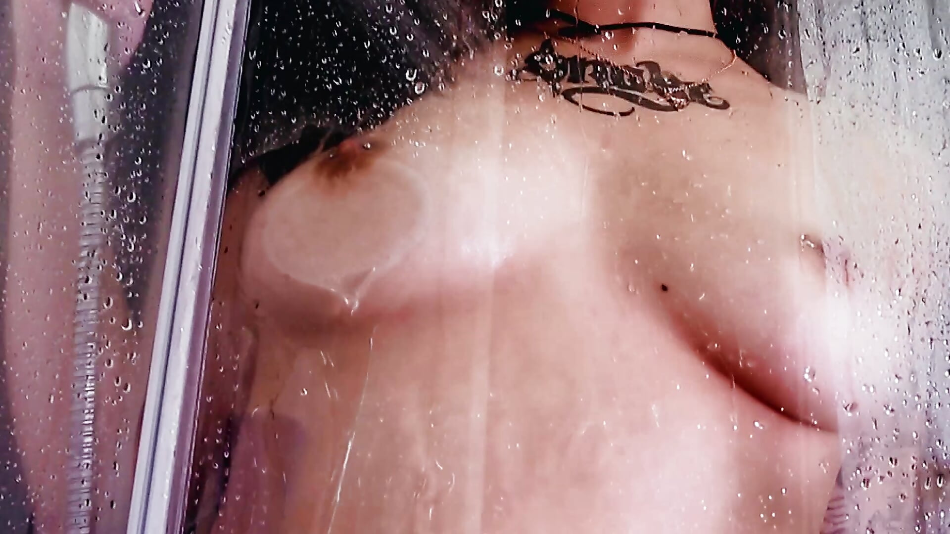 ^wow^ Effie is in the shower.