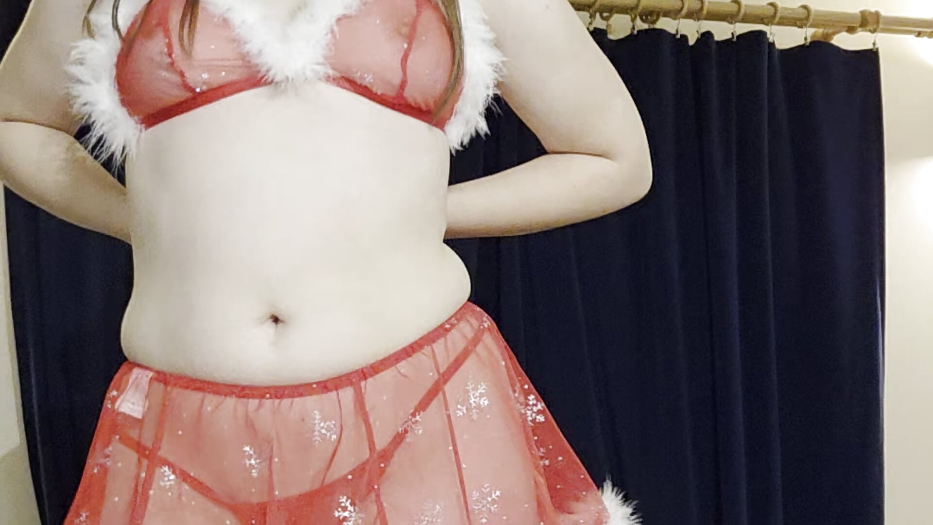 Christmas striptease ❄️