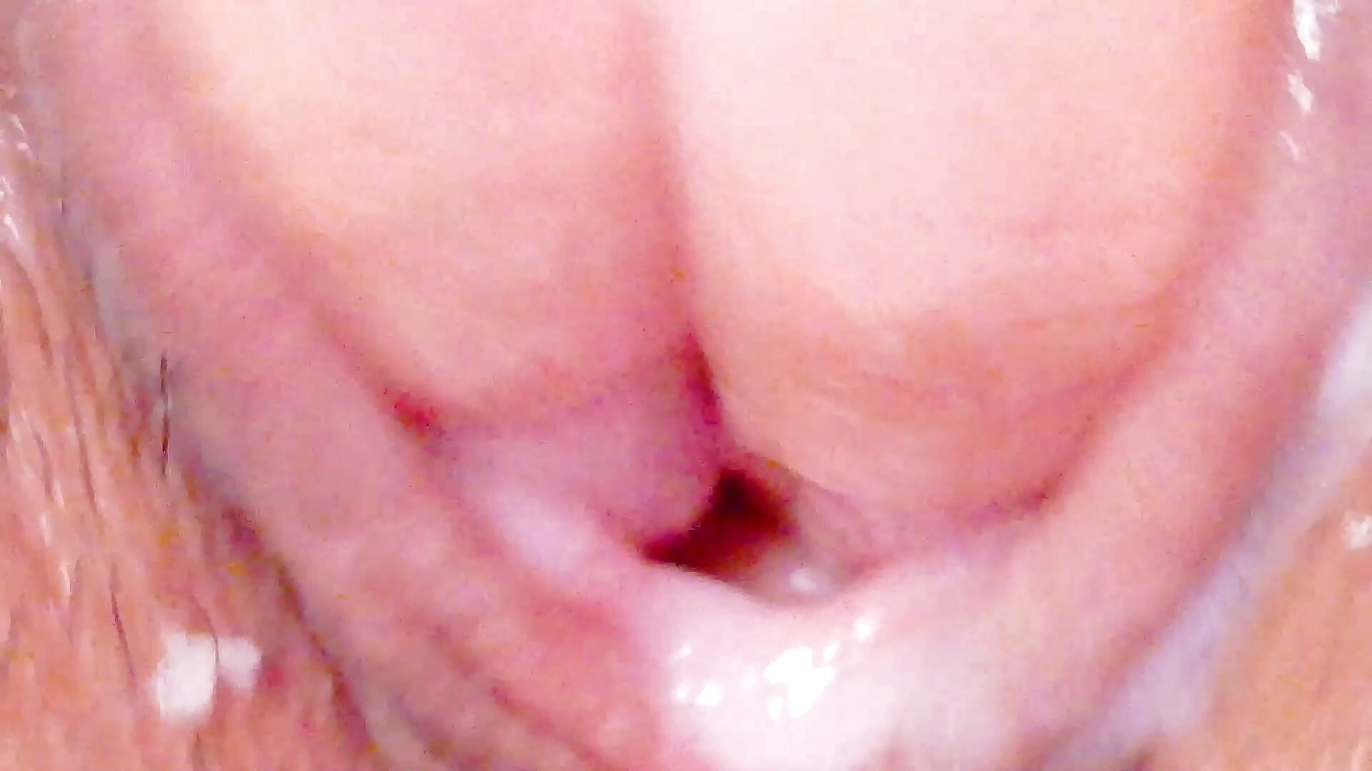 i was so horny fingering my pussy