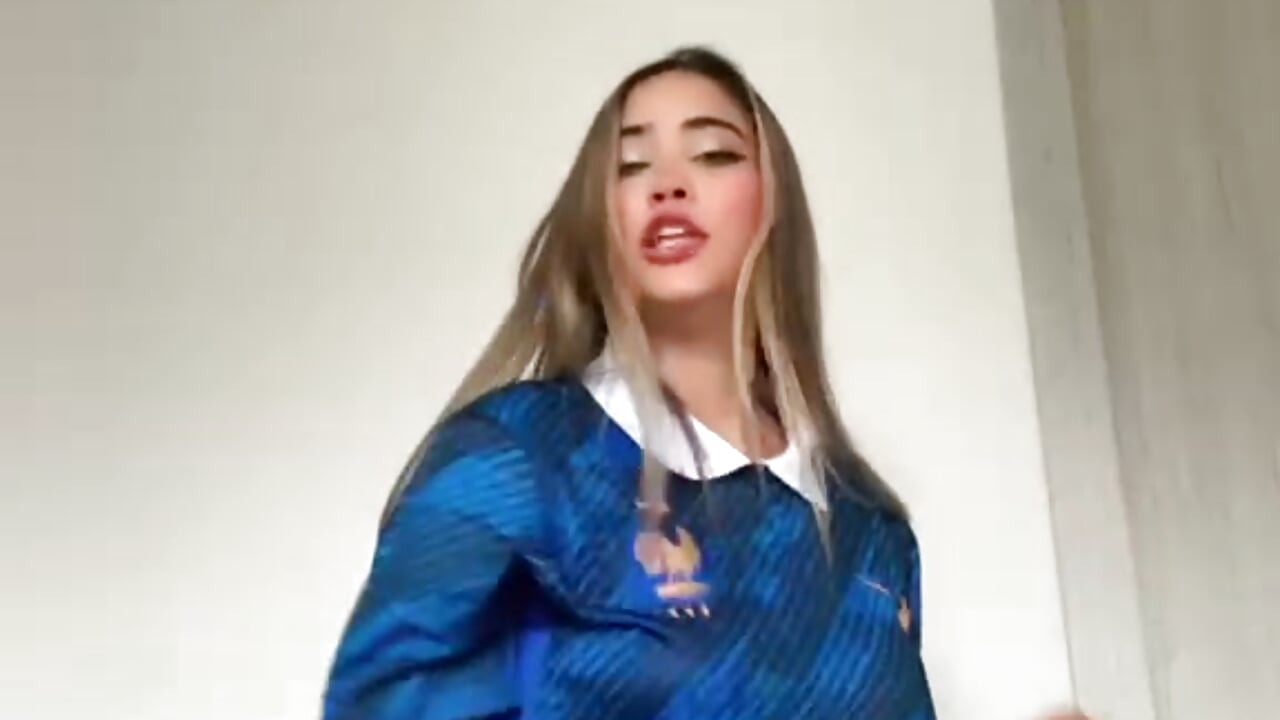 Extra Time & Sweet Satisfaction - vídeo de la modelo de cam ScarlettAndClark