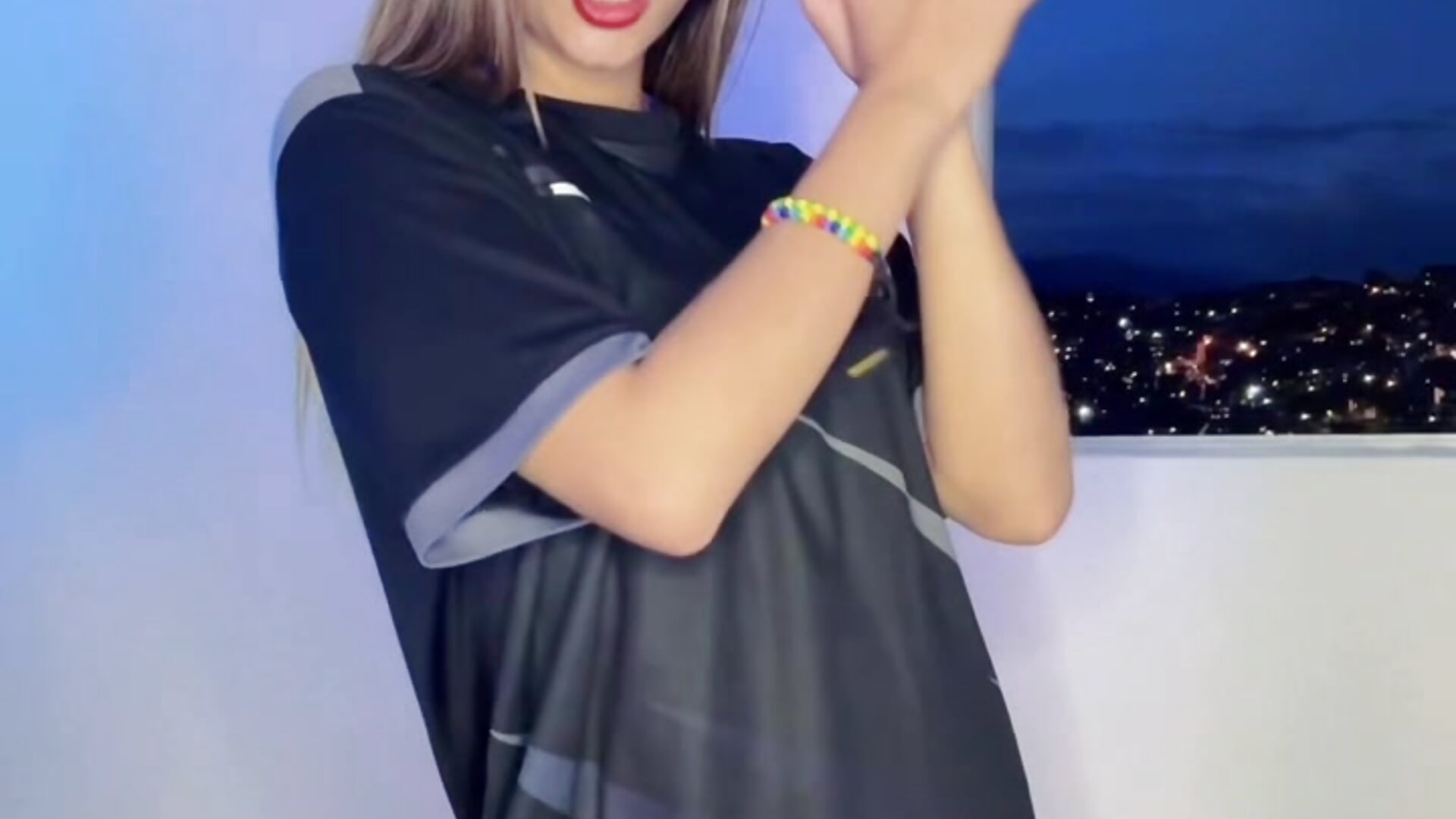 Ready for the fireworks – видео вебкам-модели ScarlettAndClark