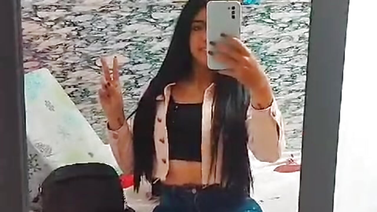 kisses - Vídeo de skinnyanai2