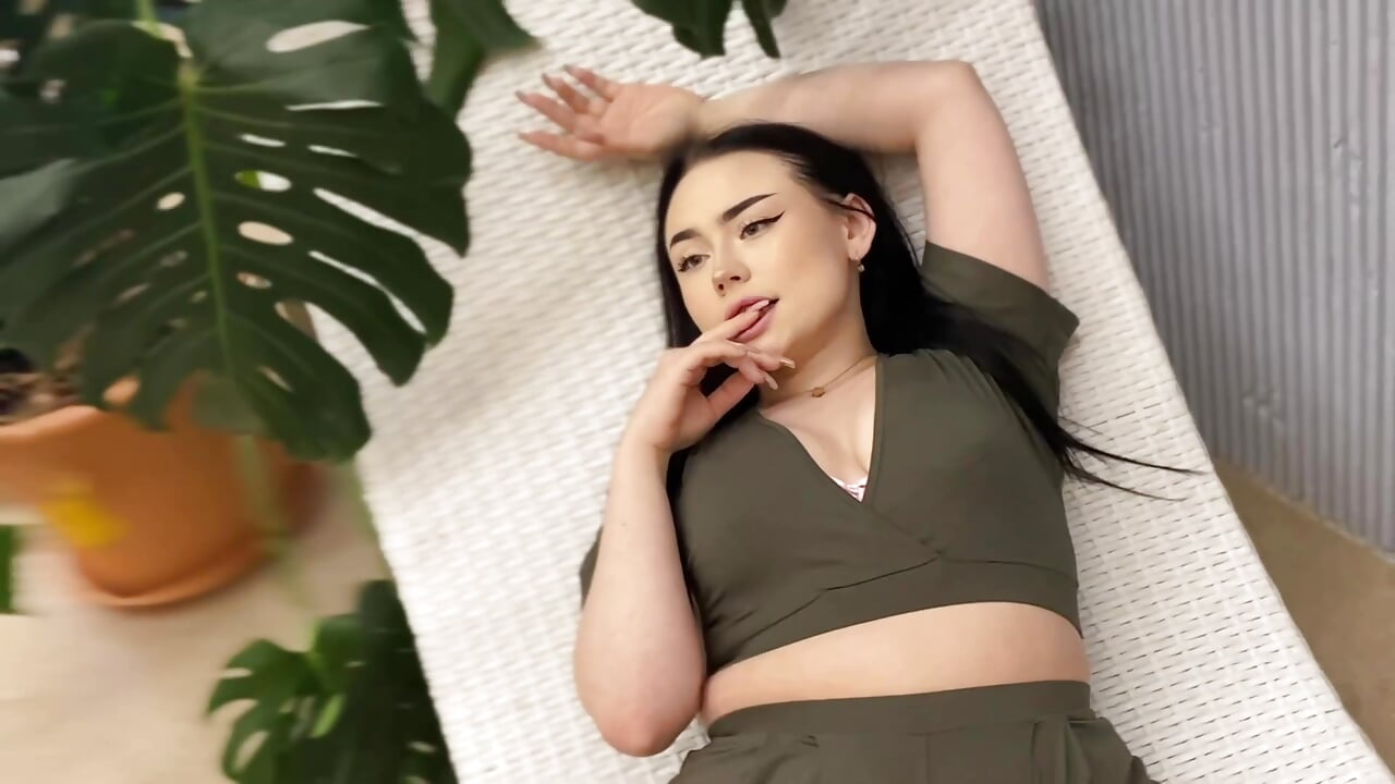 WELCOME - video by xAngelaWhite cam model