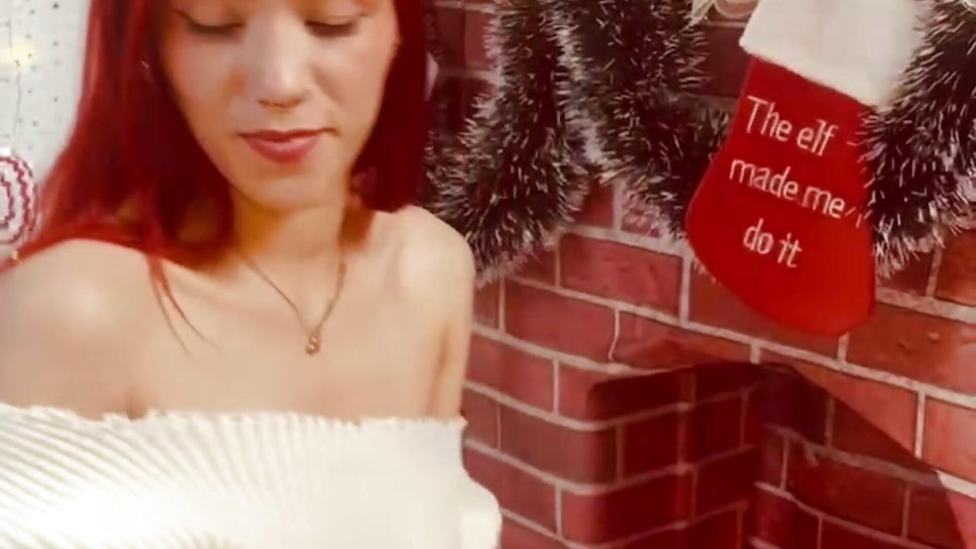 I wish you a Merry Christmas..🎄 - video by Irina_bx cam model