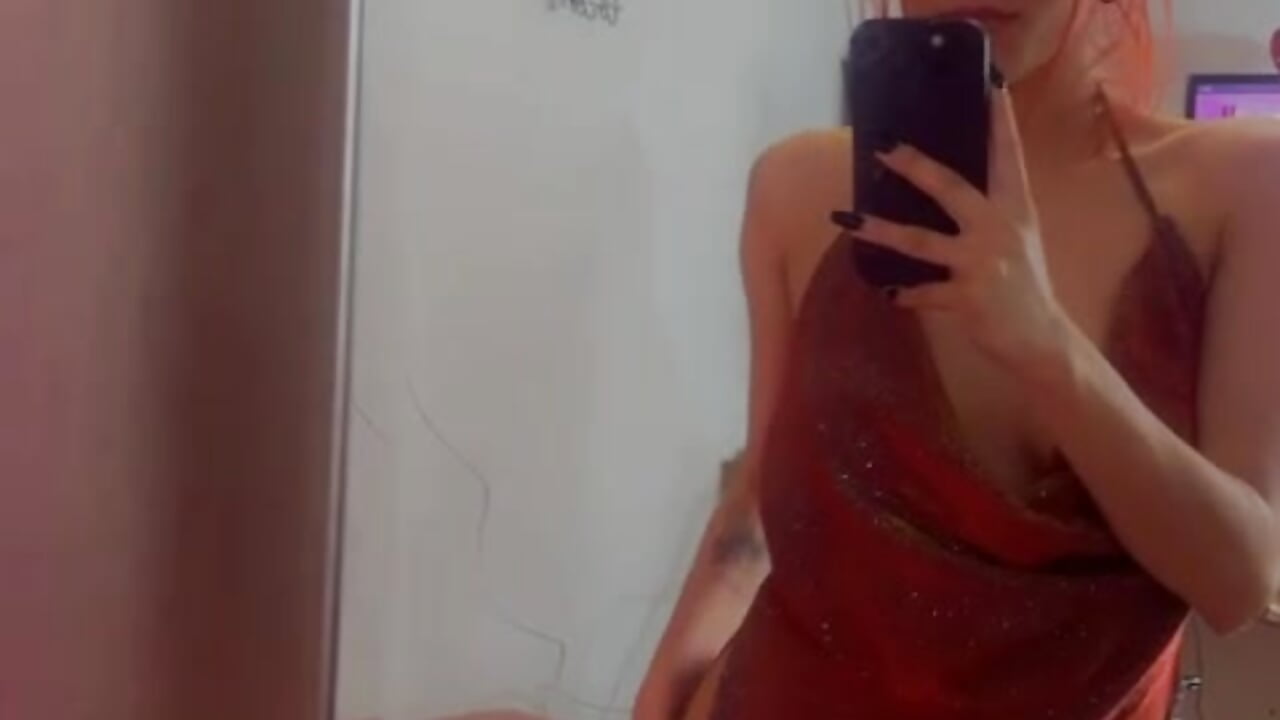 The art of insinuating, without saying a word.❤🌸 - video by Irina_bx cam model