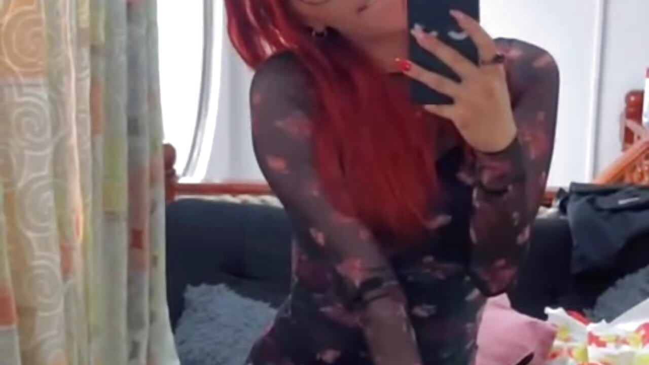 I want to be the best part of your Friday… will you stay?🔥 - video by Irina_bx cam model