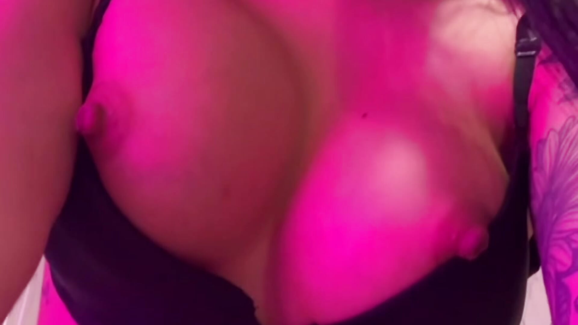 Sexy Rin moves on top of you 🌸(tease)