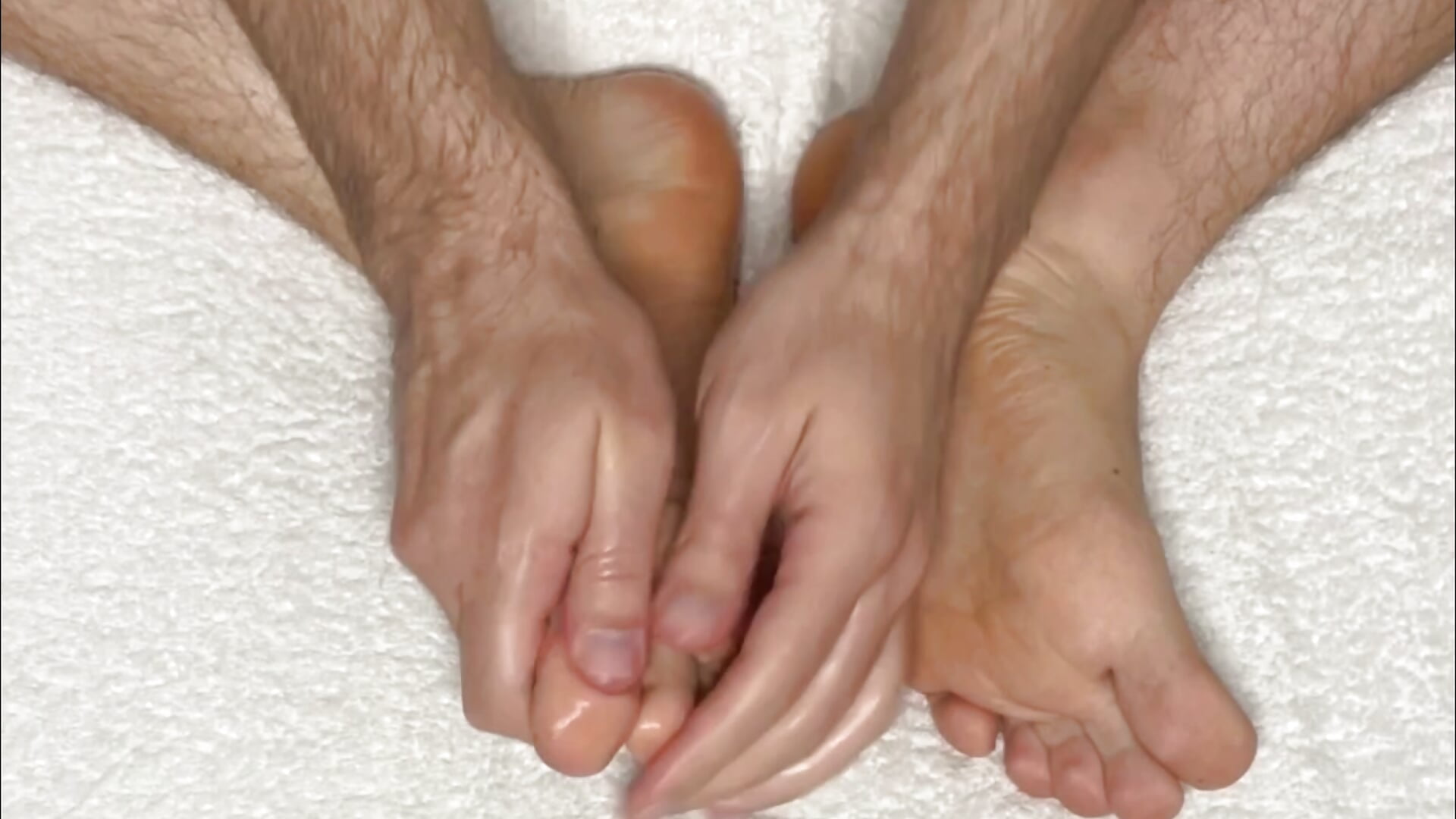 Feet massage with oil - video by horsetouchmodel cam model