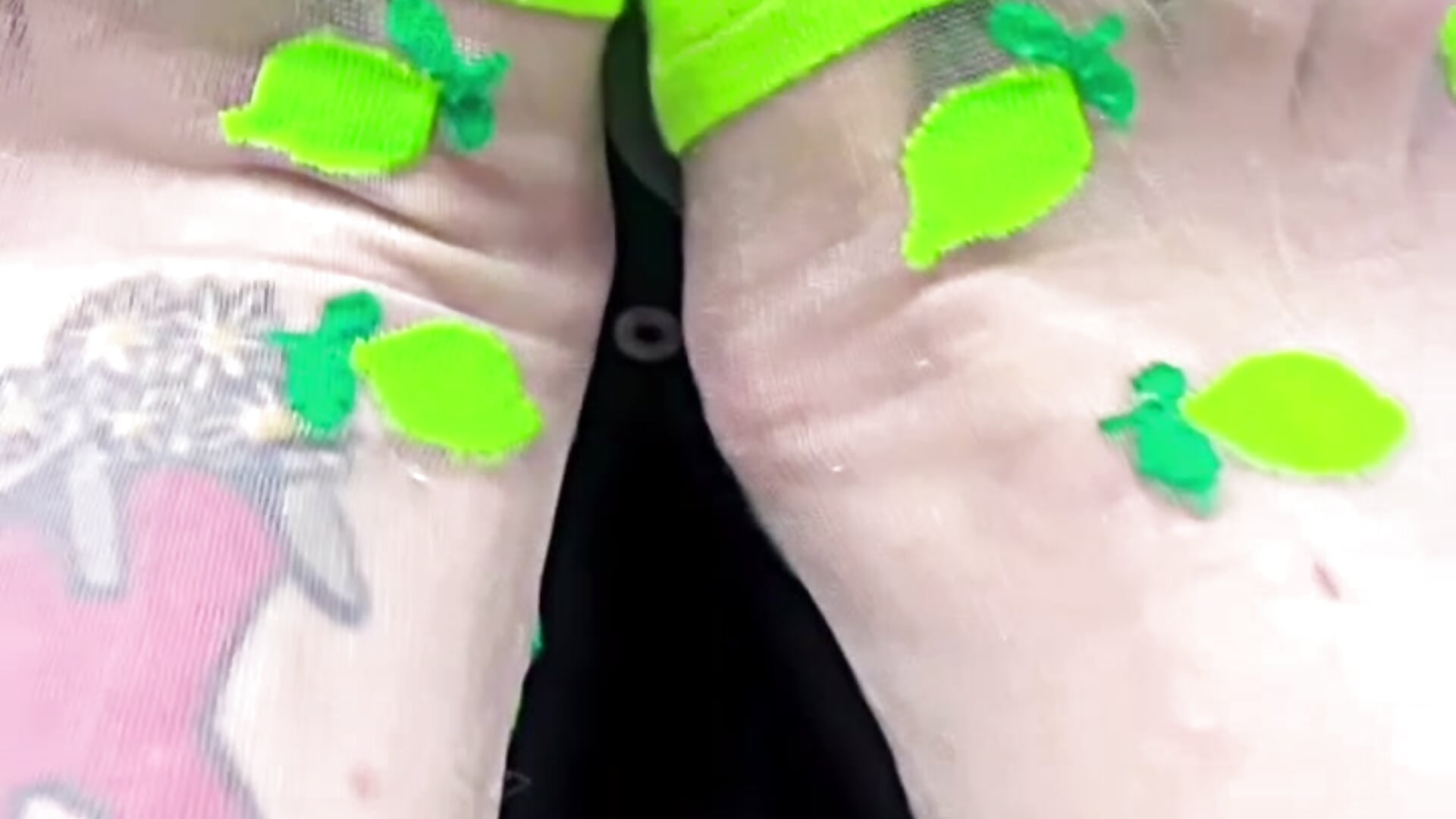 😆😆😆Hahaha 🍏 or🍎 yumy yumy - video LadyTatiana_Annabelle kameramallilta