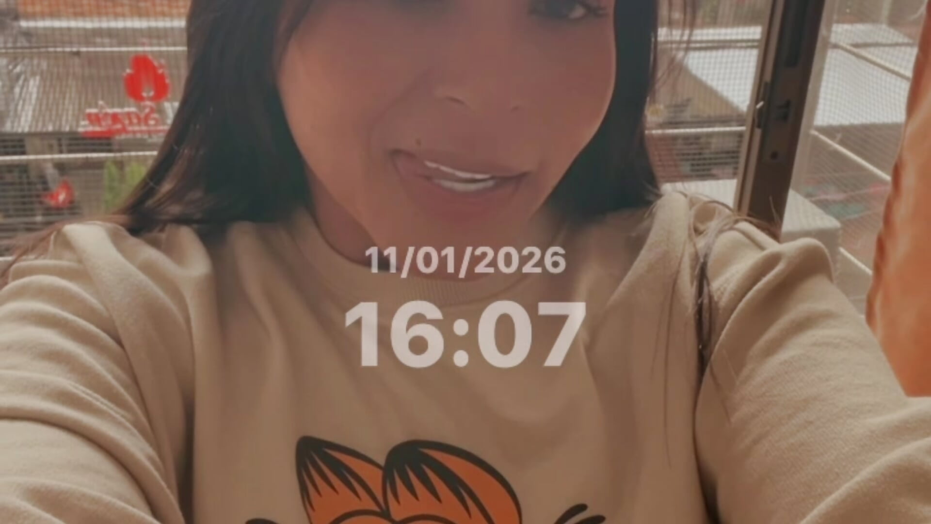 16565E2D-959E-4152-9E49-89A5FADCFFBB - vídeo de lulu_072 modelo de câmara