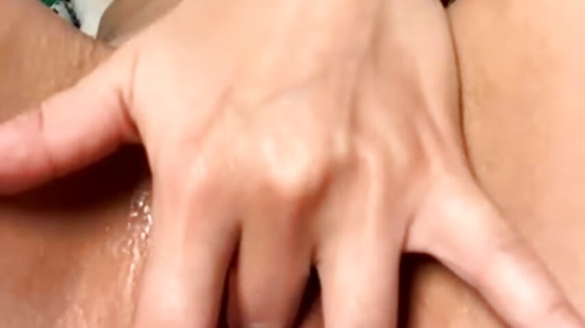 Watch my juices slide out of my pussy