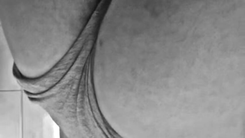 24406 - vídeo de la modelo de cam PaoloWithe13