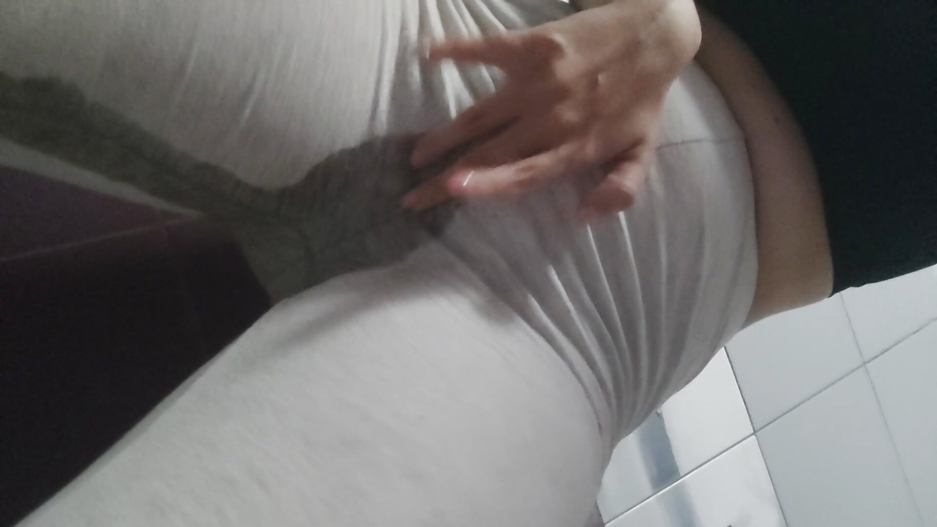 Make my Leggings Wet - clip cu Heart_Ass model videochat