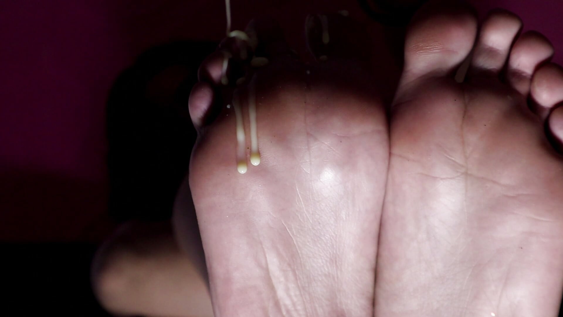 come and enjoy my feet and lick them